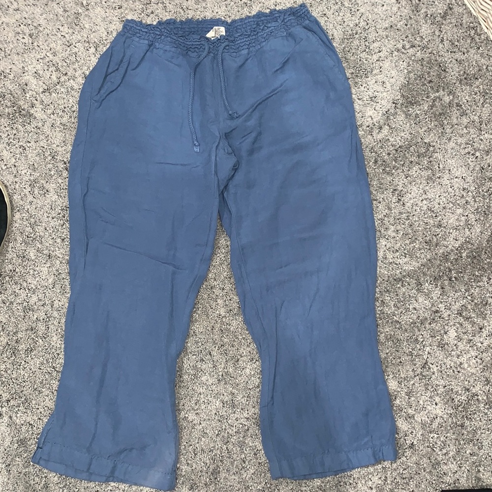 Salt Life Linen pants size says XL but fit more like a large.